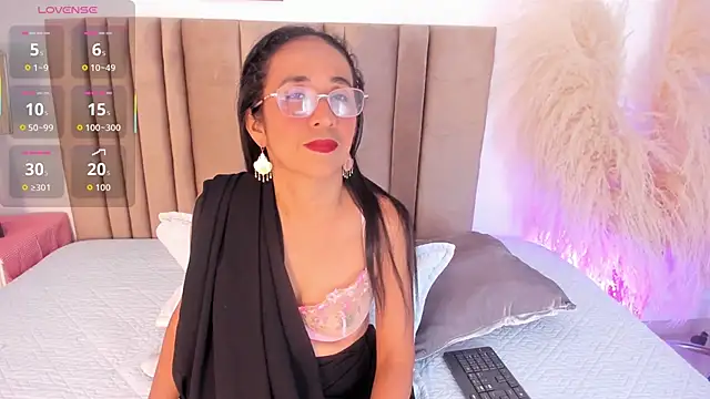 Snapshot of jashh_ chatting on November 20, 6:40 pm jashh online show from November 20, 6:40 pm