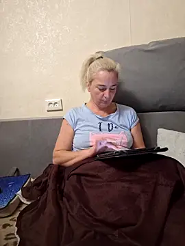 Snapshot of my_Kazka chatting on November 4, 4:50 pm my Kazka online show from November 4, 4:50 pm