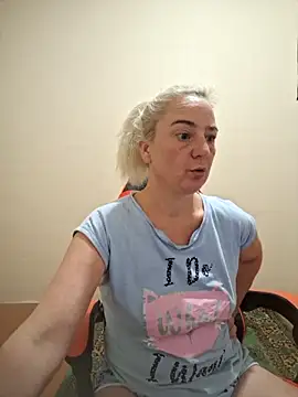 Snapshot of my_Kazka chatting on November 5, 5:35 pm my Kazka online show from November 5, 5:35 pm