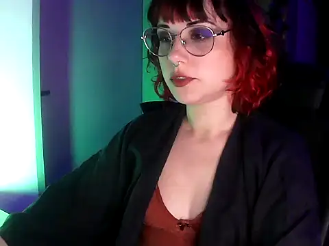 Snapshot of Acid_Girl_Ofc chatting on October 24, 3:03 am Acid Girl Ofc online show from October 24, 3:03 am