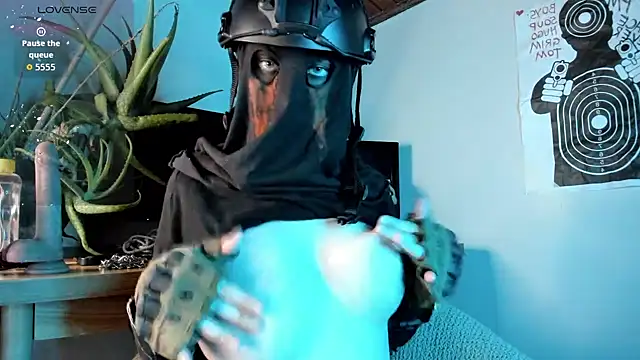 Snapshot of cos_operator chatting on September 21, 6:42 pm cos operator online show from September 21, 6:42 pm