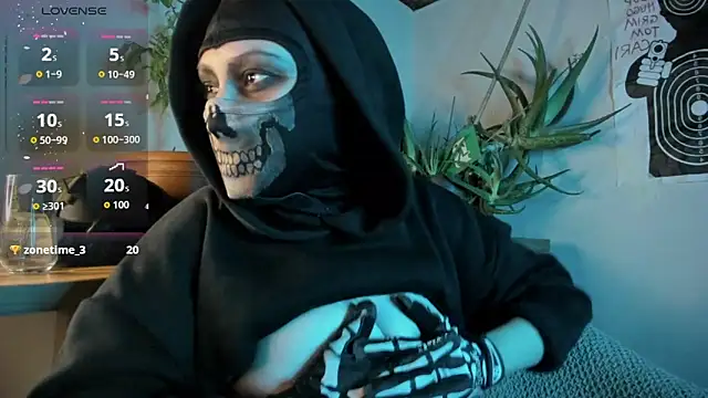 Snapshot of cos_operator chatting on October 9, 6:39 pm cos operator online show from October 9, 6:39 pm