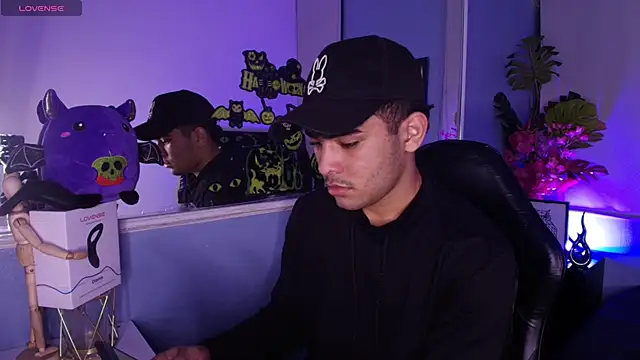 LucasCarterr  online show from October 2, 4:41 am