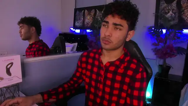 LucasCarterr  online show from November 13, 3:38 am