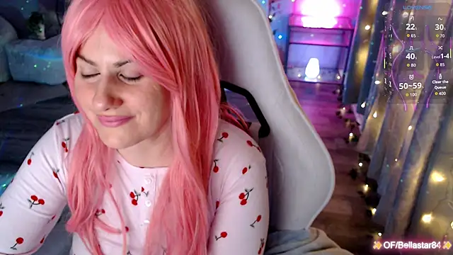 Snapshot of BellaStar84 chatting on February 23, 11:18 am BellaStar84 online show from February 23, 11:18 am