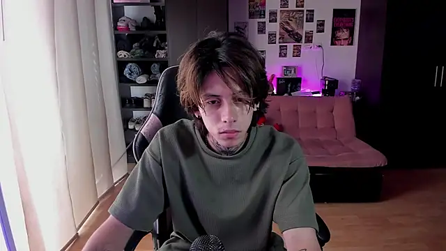 xIce Boy online show from May 2, 4:12 pm