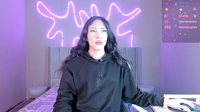 Snapshot of madison__rey chatting on December 15, 12:53 pm madison rey online show from December 15, 12:53 pm