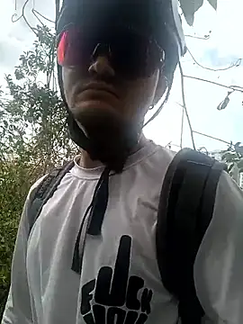 Snapshot of JuanMaty chatting on November 9, 4:38 pm JuanMaty online show from November 9, 4:38 pm