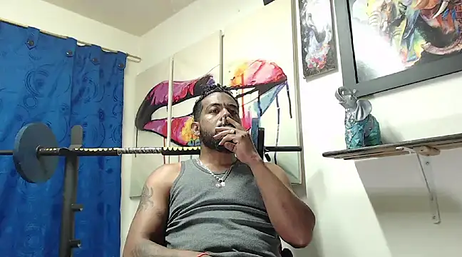 BladeFoxxx1 online show from March 19, 6:24 am