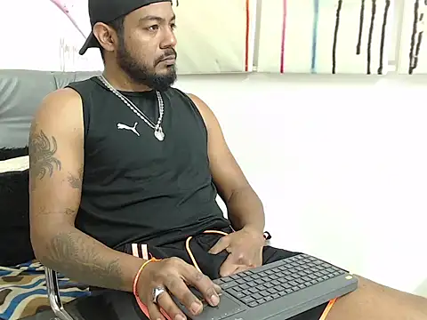 BladeFoxxx1 online show from October 1, 1:39 pm