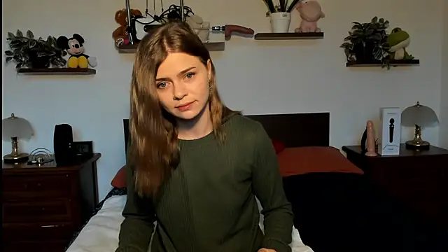 Snapshot of HaleyReedme chatting on February 11, 7:57 am HaleyReedme online show from February 11, 7:57 am