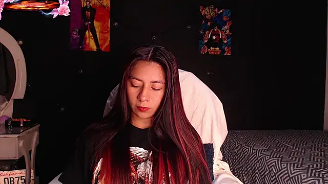 yes0225 online show from November 4, 3:44 pm