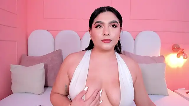 eva sainnt online show from December 4, 4:11 am