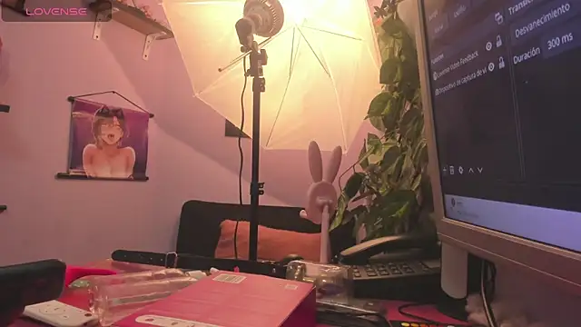 Snapshot of Tracy_KS chatting on November 1, 4:58 am Tracy KS online show from November 1, 4:58 am