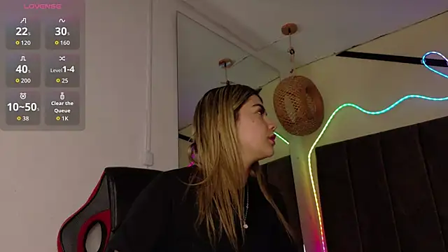 natasha  black online show from November 21, 7:34 pm