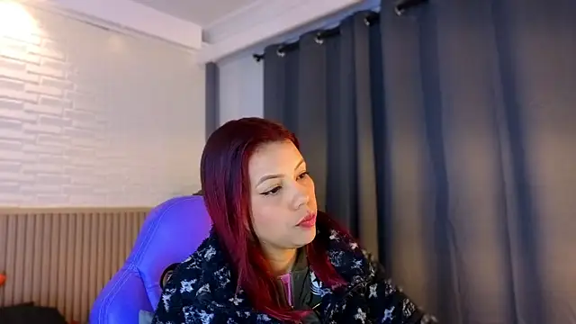 TiffanyWalk online show from January 8, 11:56 am