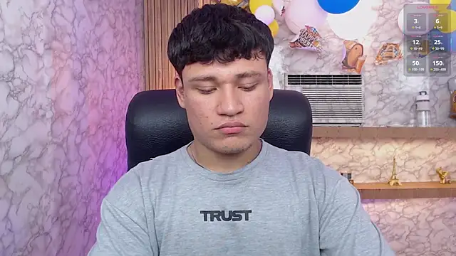 AndrewPeach  online show from October 1, 8:48 pm