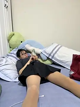 aa520uv online show from November 7, 10:59 am