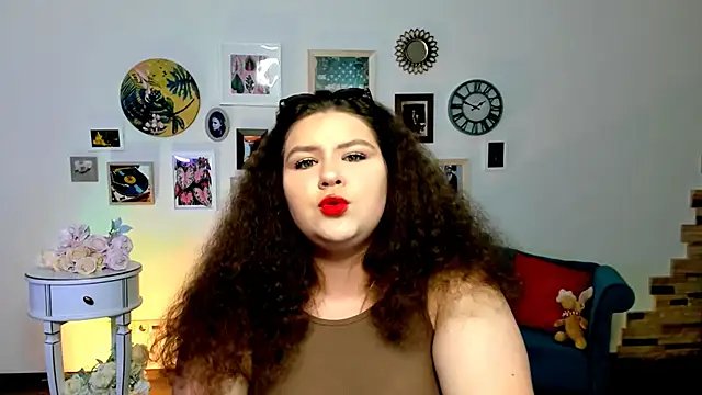 FlorenceAnderson online show from March 22, 3:53 pm