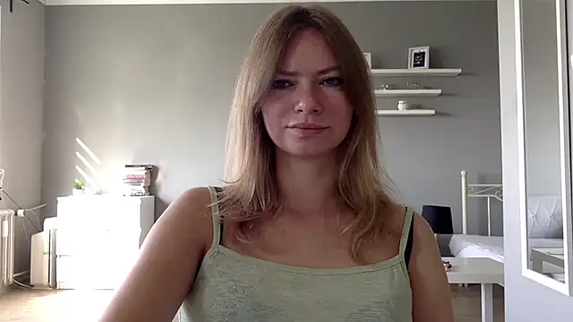 Snapshot of MillieShow chatting on September 9, 7:08 am MillieShow online show from September 9, 7:08 am