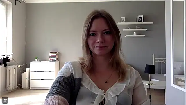 Snapshot of MillieShow chatting on September 12, 8:47 am MillieShow online show from September 12, 8:47 am