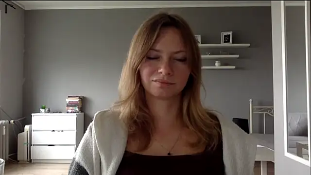 Snapshot of MillieShow chatting on September 14, 1:54 pm MillieShow online show from September 14, 1:54 pm