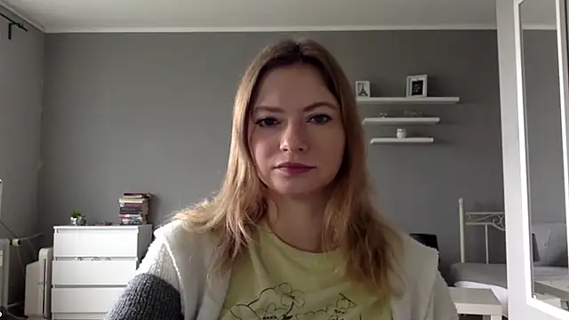 Snapshot of MillieShow chatting on September 30, 9:47 am MillieShow online show from September 30, 9:47 am