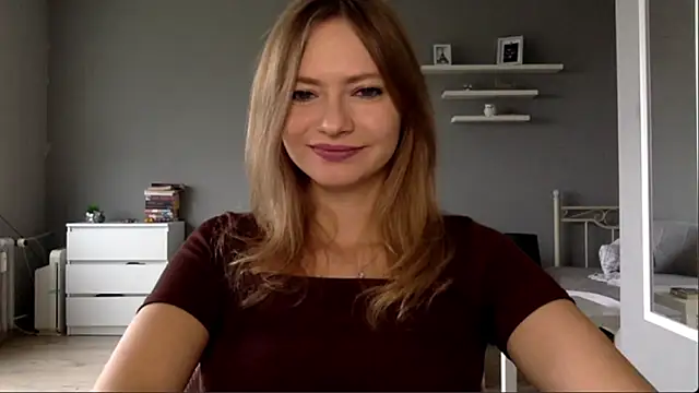 Snapshot of MillieShow chatting on October 12, 2:27 pm MillieShow online show from October 12, 2:27 pm