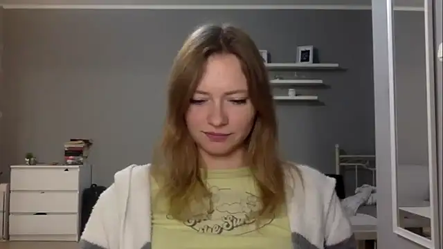 Snapshot of MillieShow chatting on October 20, 8:53 pm MillieShow online show from October 20, 8:53 pm