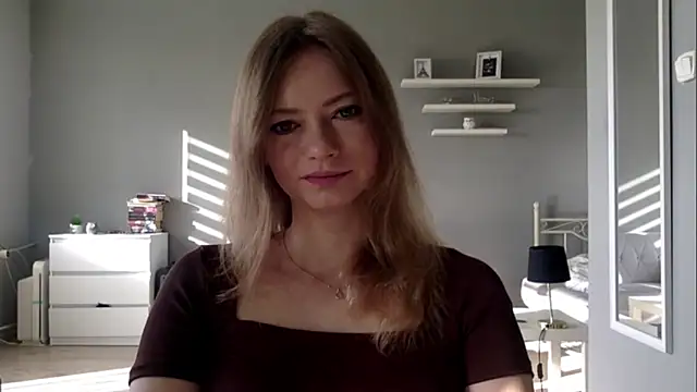 Snapshot of MillieShow chatting on October 26, 8:31 am MillieShow online show from October 26, 8:31 am