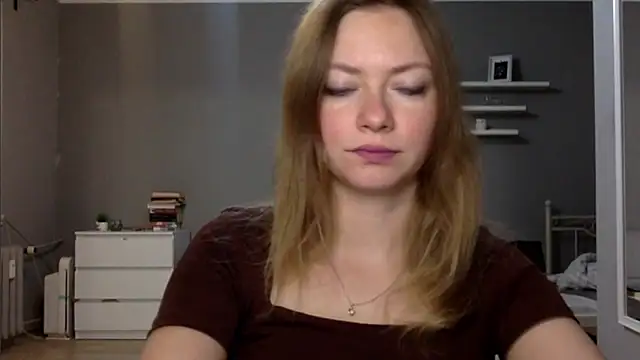 Snapshot of MillieShow chatting on November 11, 9:48 pm MillieShow online show from November 11, 9:48 pm