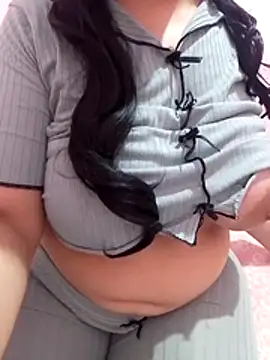 Snapshot of Oola-3alaa chatting on November 25, 11:38 pm Oola-3alaa online show from November 25, 11:38 pm