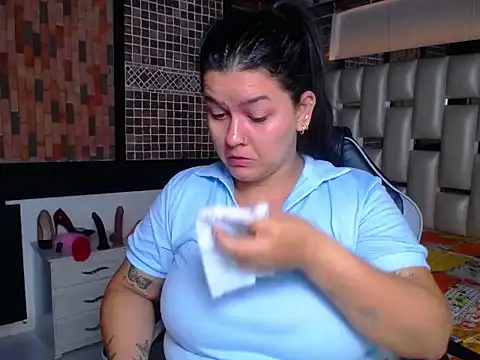 kriss sweetboobs10 online show from September 19, 12:39 pm