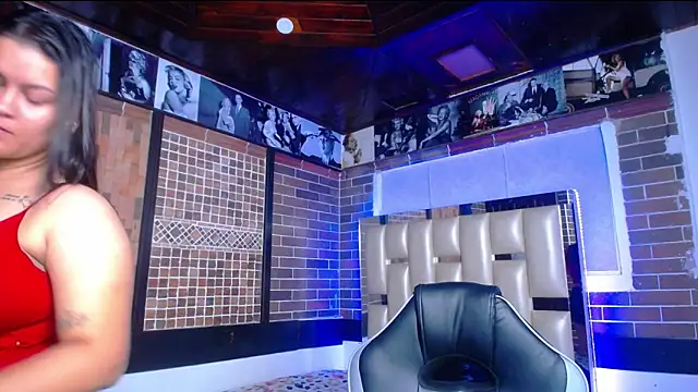 kriss sweetboobs10 online show from September 25, 12:31 pm