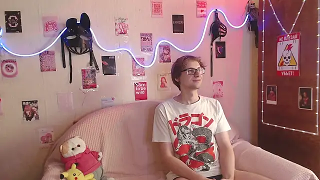 Snapshot of Your_Horny_Friends chatting on September 11, 1:55 pm Your Horny Friends online show from September 11, 1:55 pm