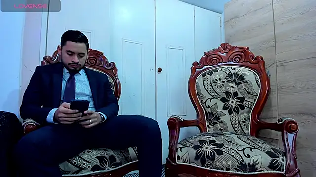 pleasurecompany3 online show from March 22, 12:39 am