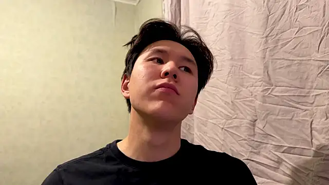 Snapshot of aliktasty chatting on December 13, 9:53 pm aliktasty online show from December 13, 9:53 pm