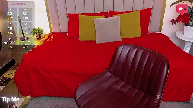 ailyn maury online show from March 26, 1:22 am