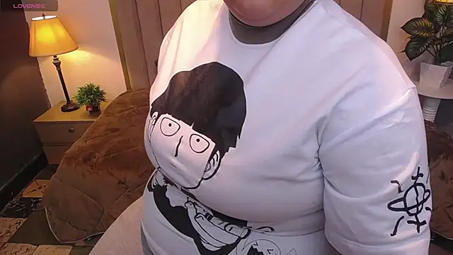 ailyn maury online show from April 18, 1:26 pm