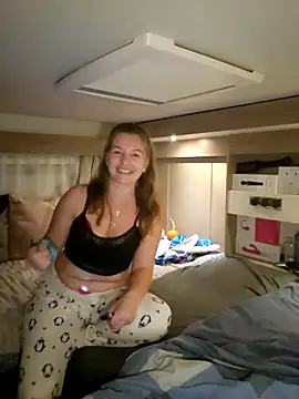 Snapshot of Amesthyst_destiny chatting on October 29, 11:39 pm Amesthyst destiny online show from October 29, 11:39 pm