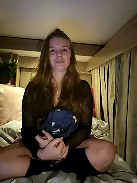 Snapshot of Amesthyst_destiny chatting on November 27, 1:29 am Amesthyst destiny online show from November 27, 1:29 am