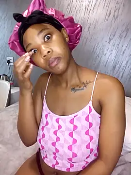 Snapshot of Hotytoty26 chatting on October 28, 2:37 am Hotytoty26 online show from October 28, 2:37 am