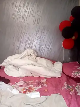 Snapshot of Hotytoty26 chatting on November 24, 8:36 am Hotytoty26 online show from November 24, 8:36 am