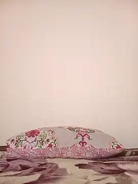 Snapshot of Hotytoty26 chatting on December 3, 9:07 am Hotytoty26 online show from December 3, 9:07 am