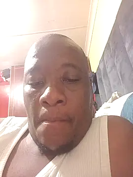 Mmoledi09 online show from November 14, 5:00 pm