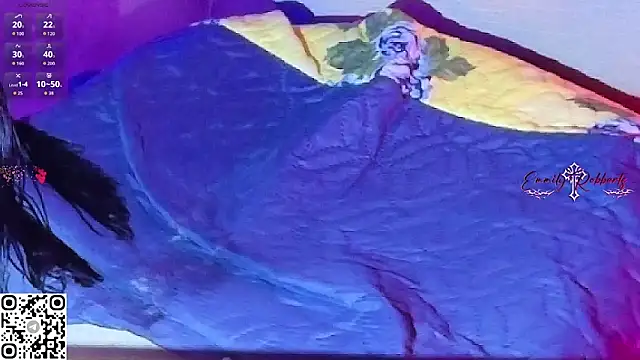 Emmi Roberts online show from April 21, 2:51 am