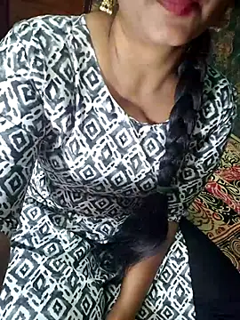 Snapshot of Shalini_telugu09 chatting on November 9, 2:59 pm Shalini telugu09 online show from November 9, 2:59 pm