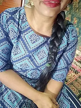 Snapshot of Shalini_telugu09 chatting on November 24, 6:46 am Shalini telugu09 online show from November 24, 6:46 am