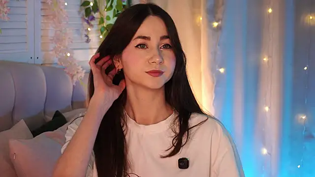 EvaMossi online show from April 20, 5:32 am