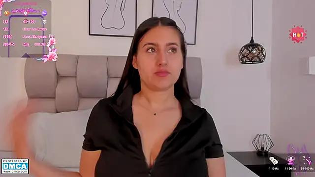 Snapshot of Hanna_Evans__ chatting on November 2, 12:18 pm Hanna Evans online show from November 2, 12:18 pm